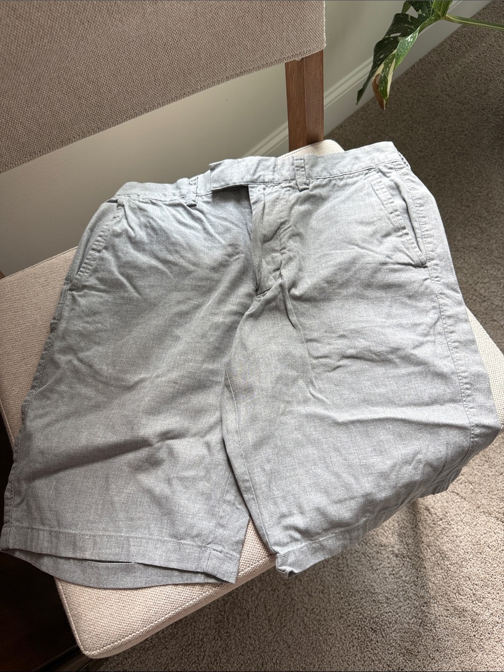 J Crew Men's Gray Casual Shorts - Lightweight Summer Staple